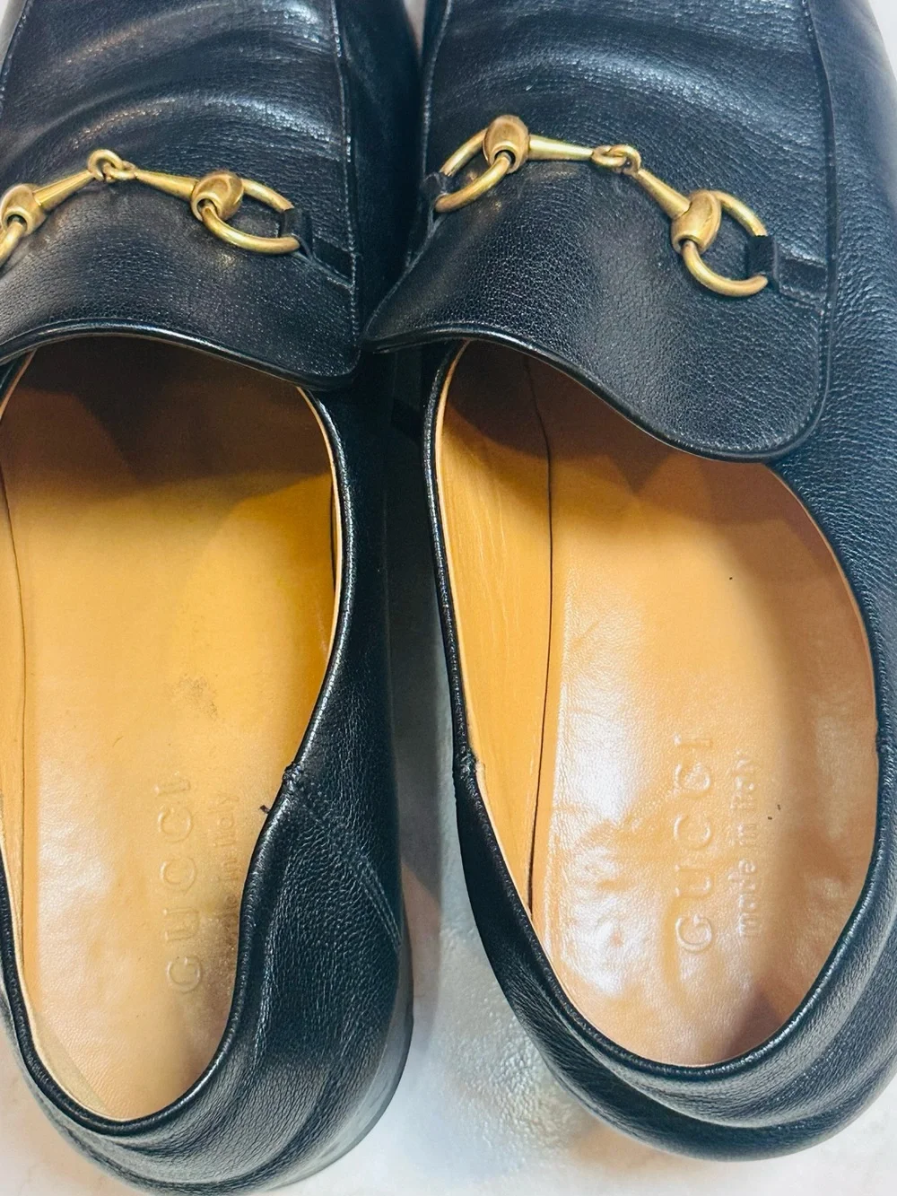 Gucci Black Leather Horsebit Slip-On Loafers